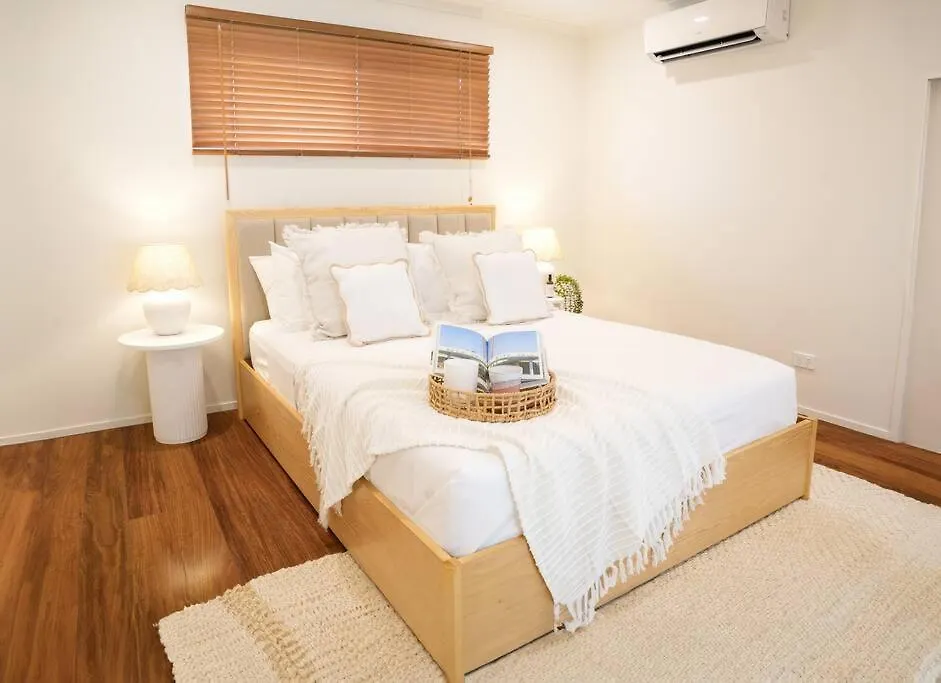 別荘 Four Palms, 8 Min Walk To Beach- Pet Friendly トリニティービーチ