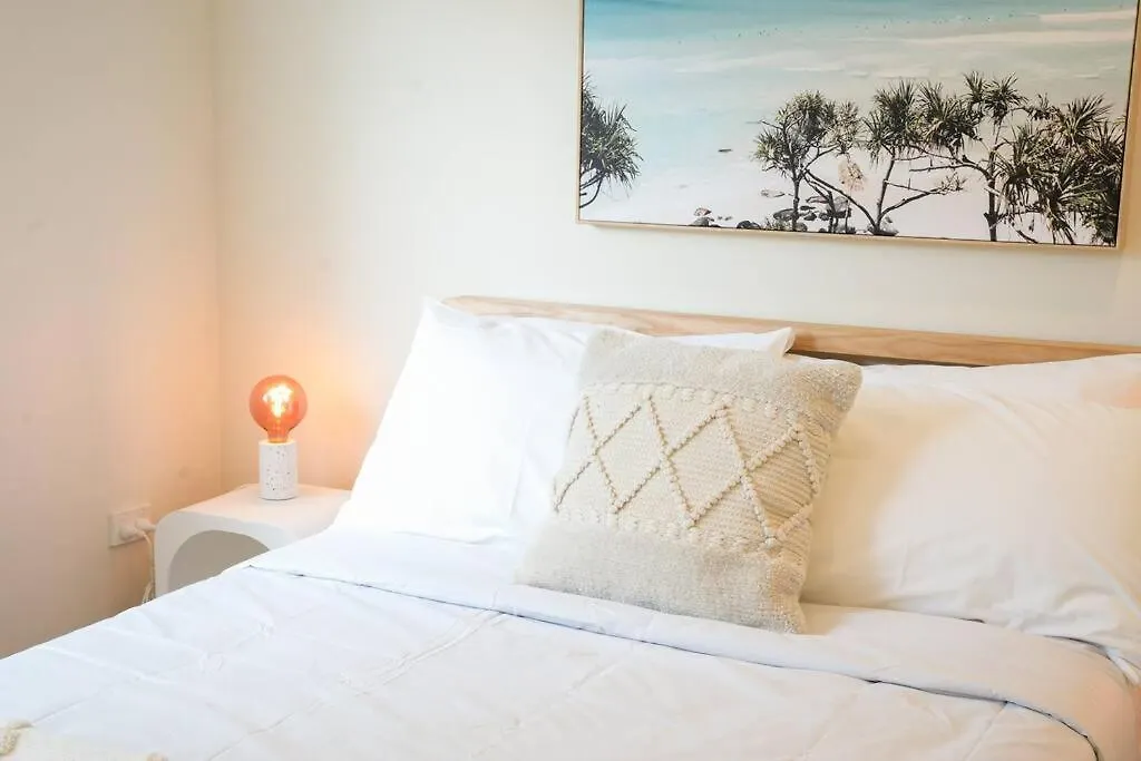 Four Palms, 8 Min Walk To Beach- Pet Friendly Trinity Beach 0*,  Australia