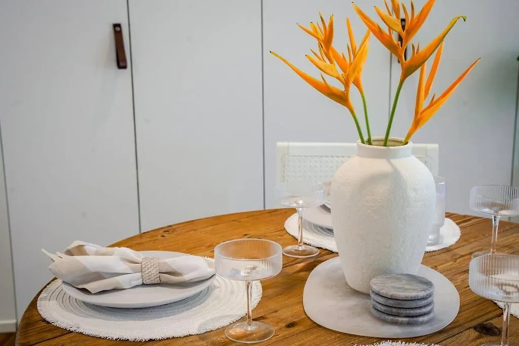 Four Palms, 8 Min Walk To Beach- Pet Friendly Trinity Beach