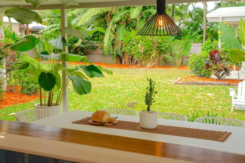 Holiday home Four Palms, 8 Min Walk To Beach- Pet Friendly Trinity Beach