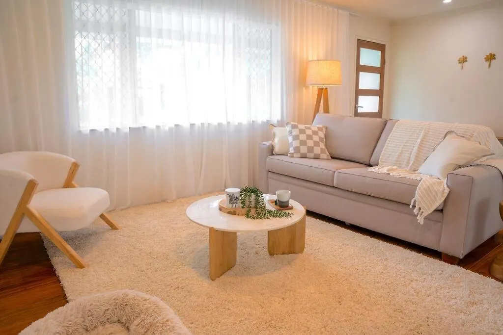 Four Palms, 8 Min Walk To Beach- Pet Friendly Trinity Beach